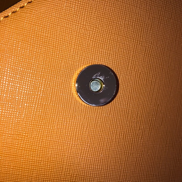 Dune Handbag Crossbody Purse - Picture 10 of 13